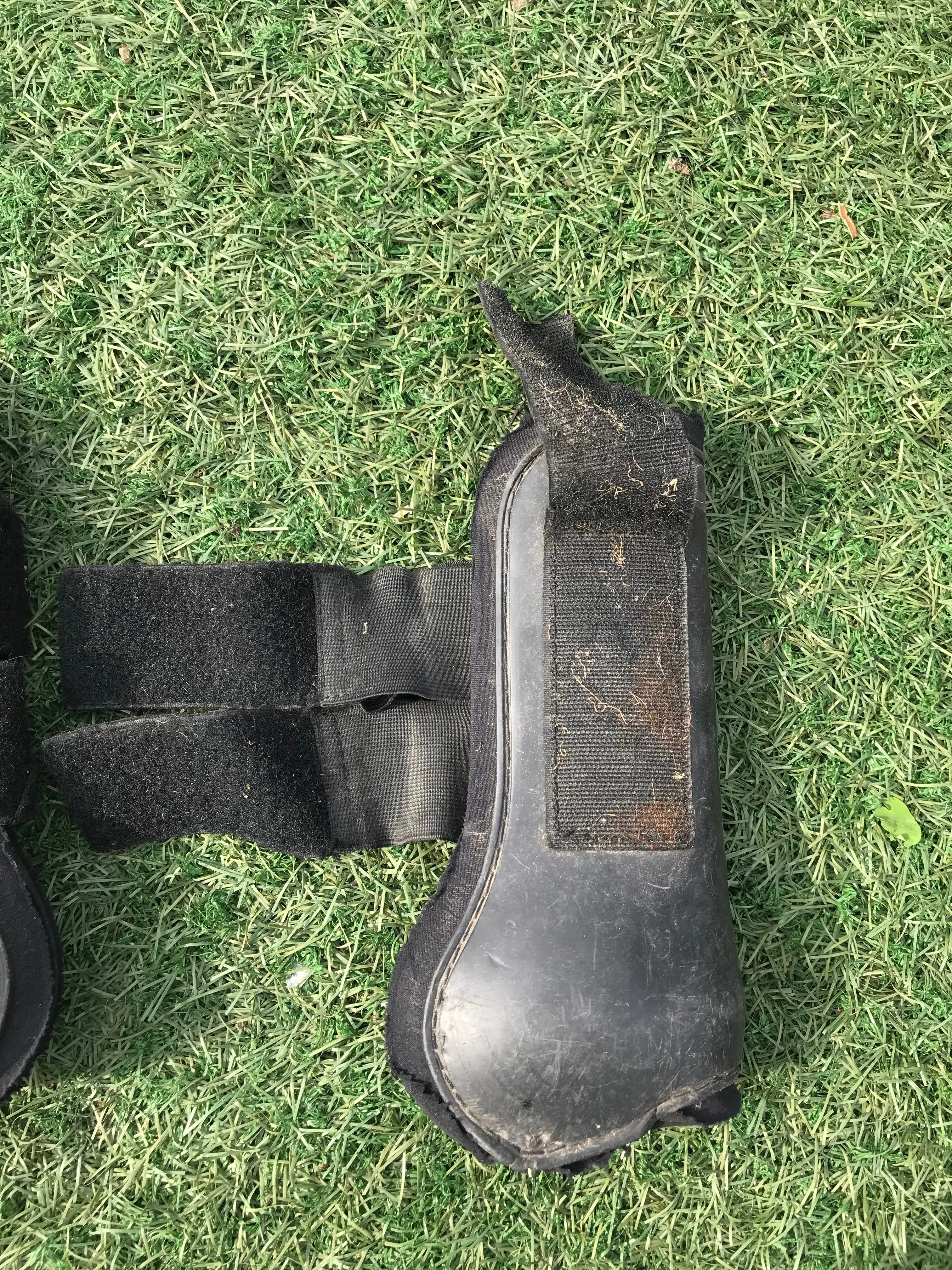 Black full size tendon boots FREE POSTAGE