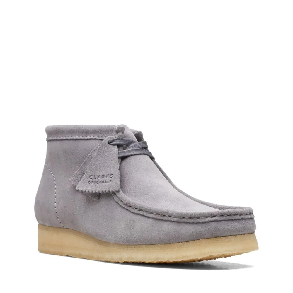 Clarks Originals Wallabee Boots Men’s Gray Suede 26169731