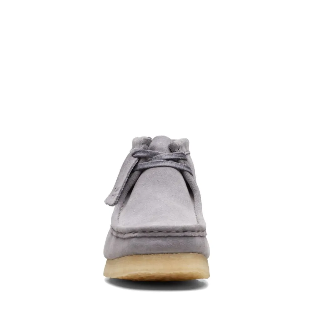Clarks Originals Wallabee Boots Men’s Gray Suede 26169731