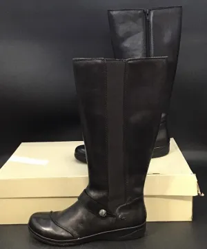 Clarks Women's Black Riding Boots - Size 9.5