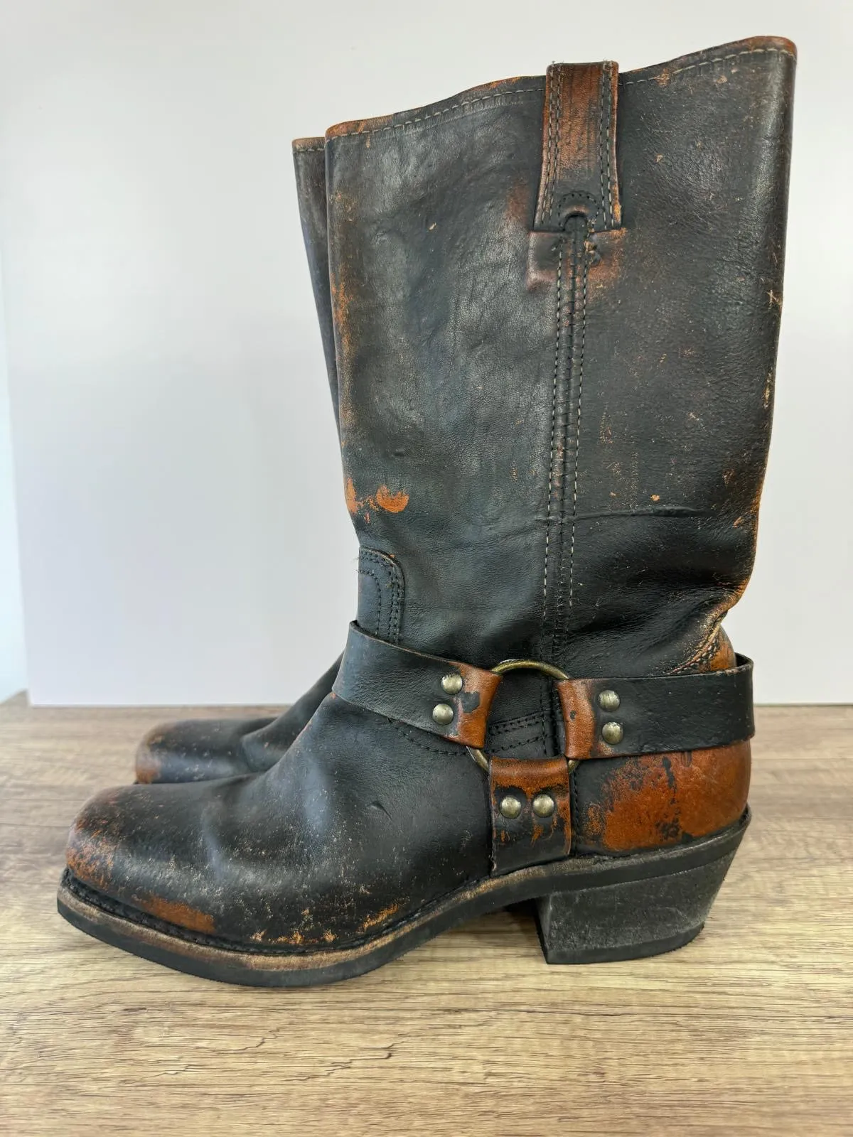 FRYE WHISKEY HARNESS LEATHER ENGINEER BOOTS DISTRESSED