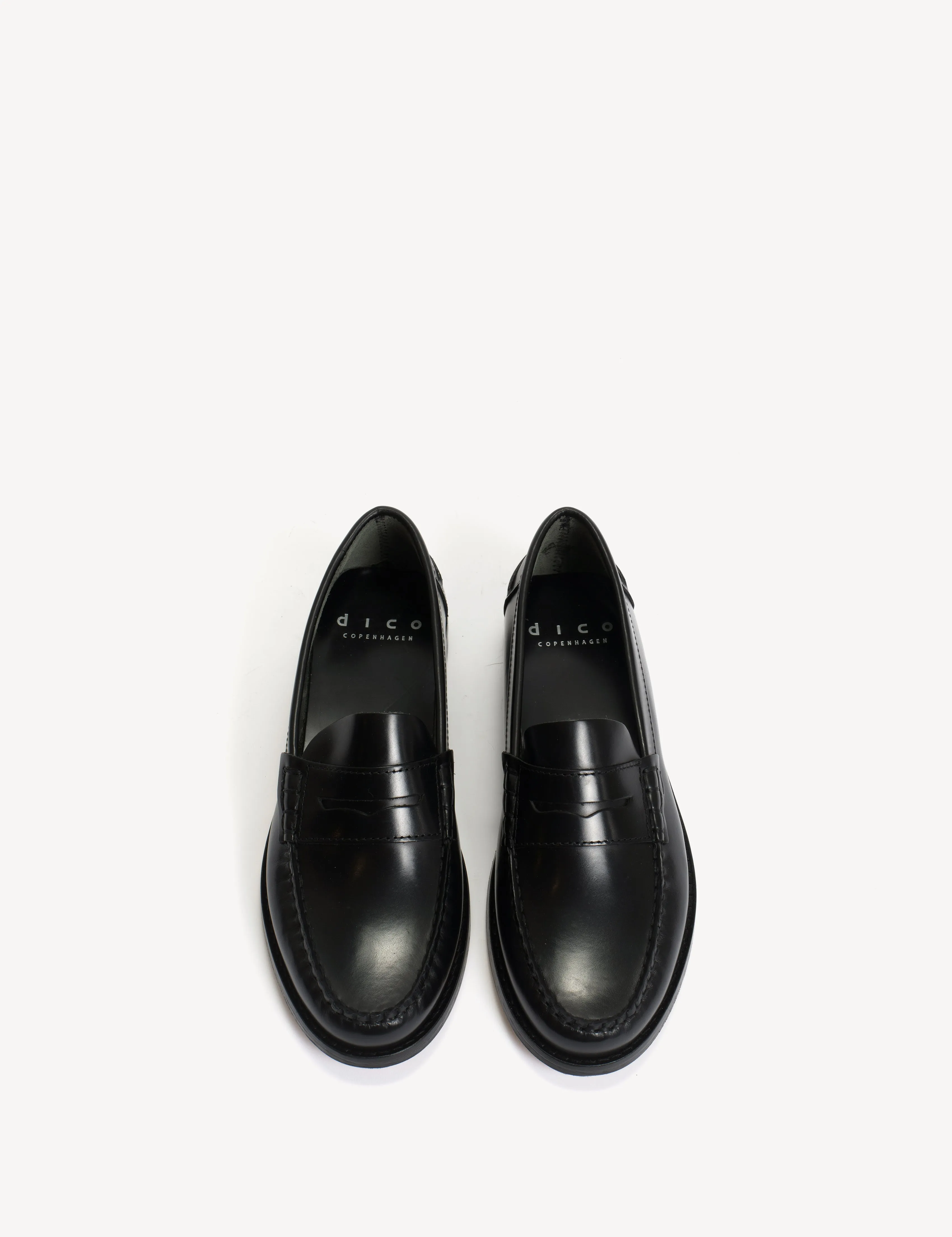 Moccasin Penny Loafer In Black Polido Leather