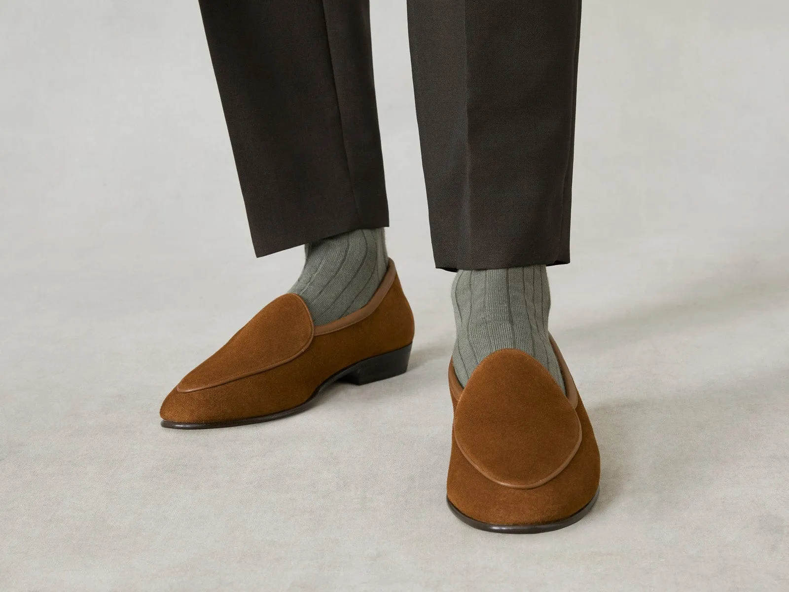 Sagan Classic Loafers in Maple Asteria Suede